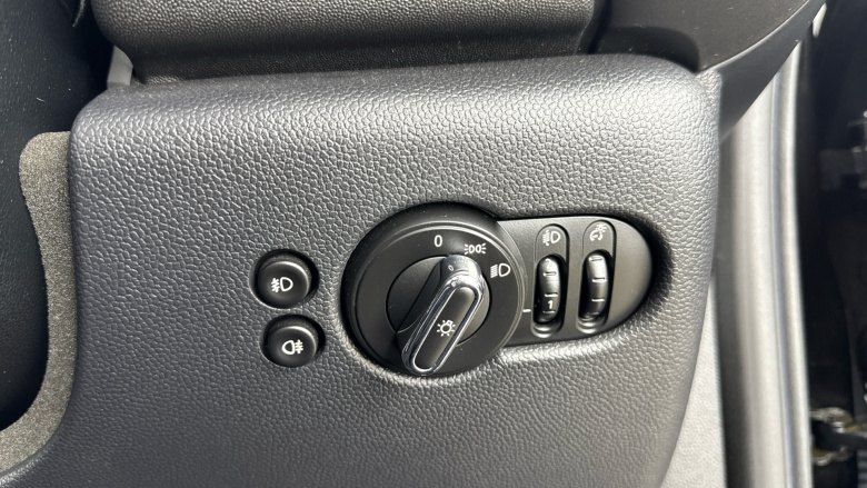 MINI Convertible 1.5 Cooper II 2dr Auto Petrol Convertible